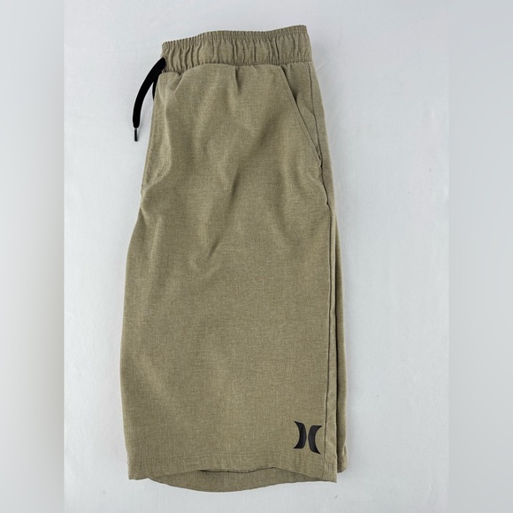 Hurley Drawstring Stretch Waist Tan Shorts - Picture 3 of 7